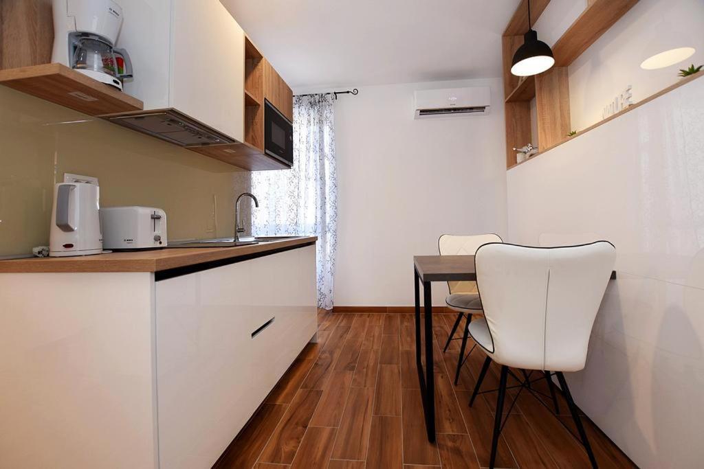 Apartament 4 Corner The Center Of The Old Town Zadar Zewnętrze zdjęcie